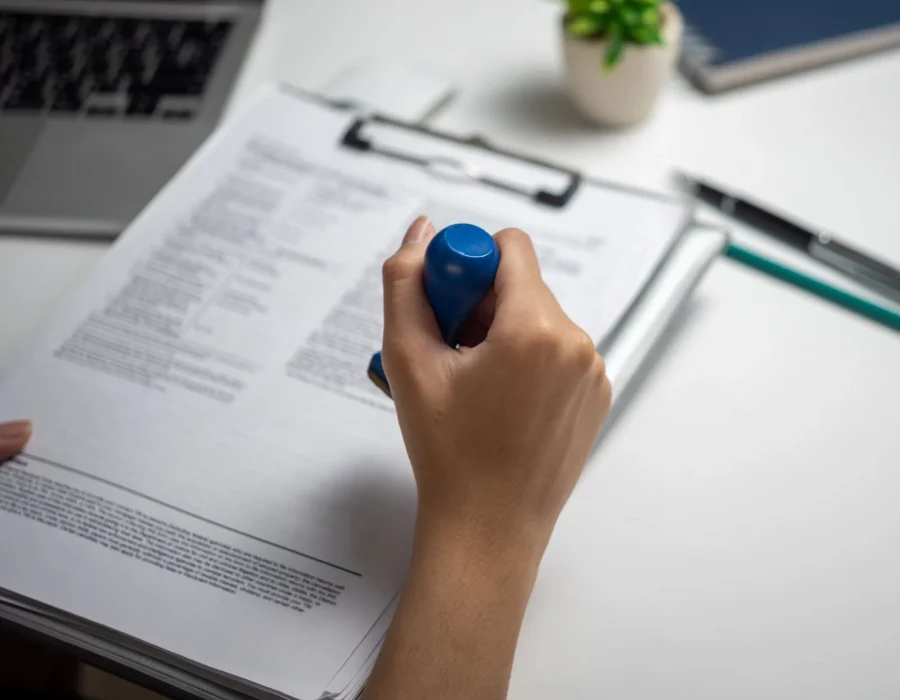 Kurumsal evrak tercümesi kapsamında ticari ve hukuki belgelerin onaylanması